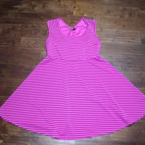 Torrid - Picture 1 of 2